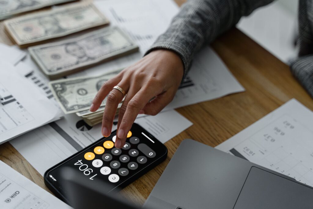 Finance: A Complete Guide to Managing Money and Building Wealth