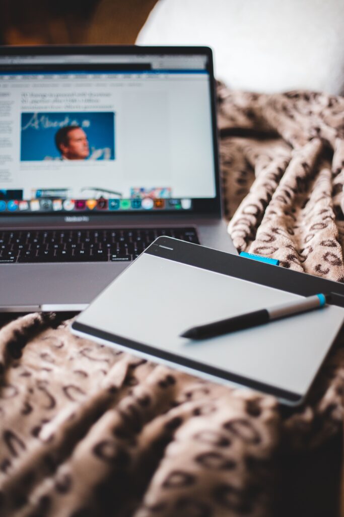 Blogging: The Complete Beginner's Guide to Starting and Growing a Successful Blog