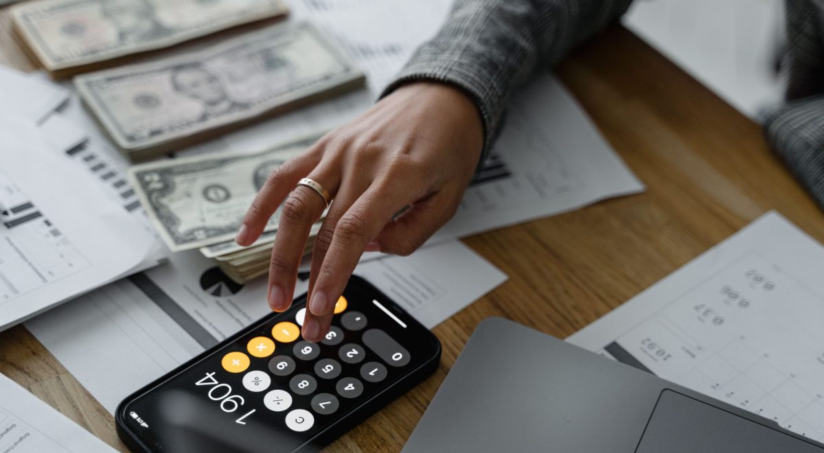 Finance: A Complete Guide to Managing Money and Building Wealth